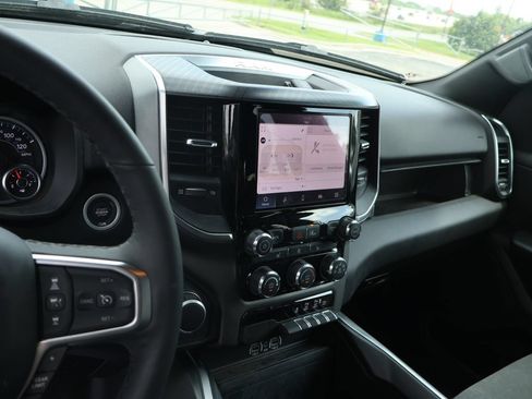 Used 2025 RAM 1500 Big Horn AWD/4WD image 27