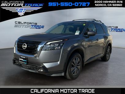 Used 2024 Nissan Pathfinder SV w/ SV Premium Package