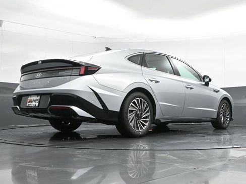 Used 2025 Hyundai Sonata Limited image 49