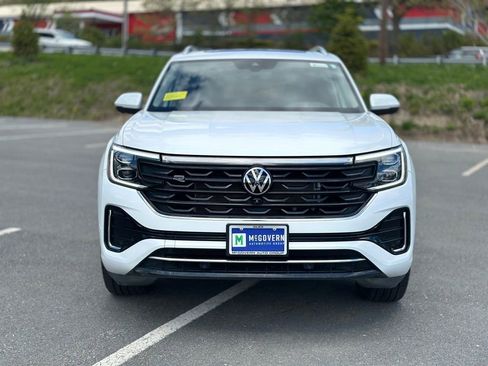 Used 2024 Volkswagen Atlas SEL Premium R-Line AWD/4WD image 7