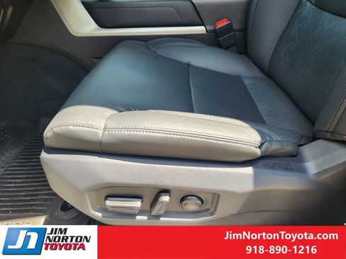 Used 2025 Toyota Tundra Limited w/ TRD Off-Road Package AWD/4WD image 25