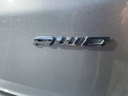 Used 2024 Ford Edge SEL image 10