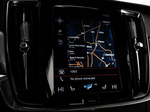 Used 2017 Volvo S90 T6 Momentum w/ Vision Package image 23