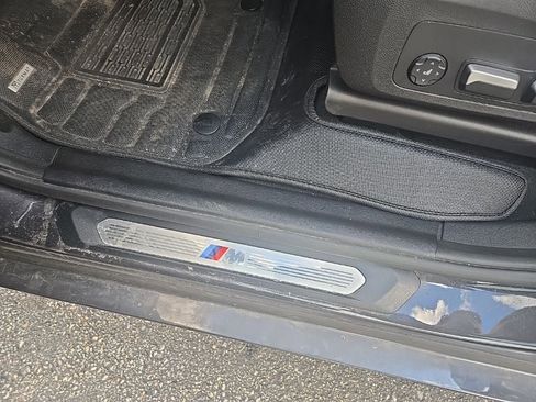 Used 2023 BMW X3 xDrive30i w/ M Sport Package image 8