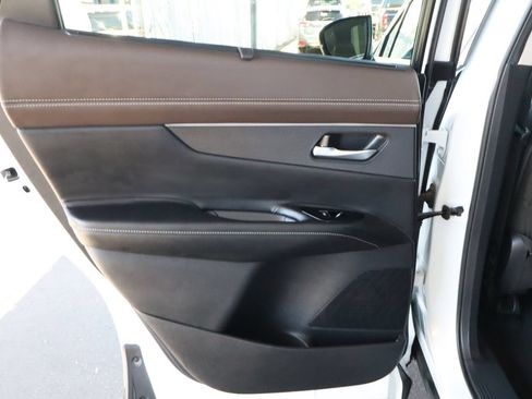 Used 2025 Nissan Murano Platinum w/ Cargo Package AWD/4WD image 37