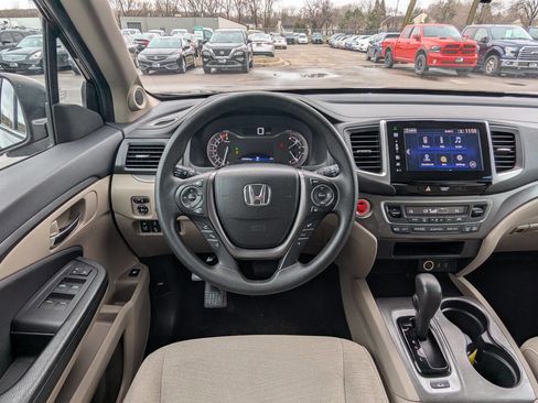 Used 2016 Honda Pilot EX image 17
