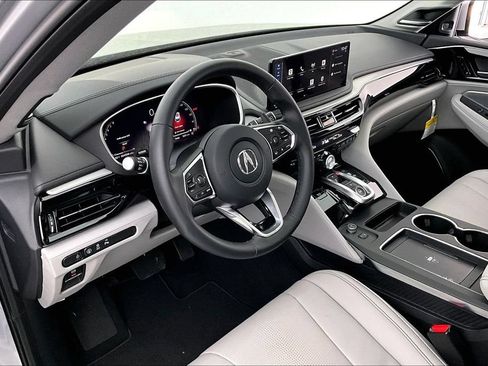 Certified 2026 Acura MDX FWD w/ Technology Package image 16