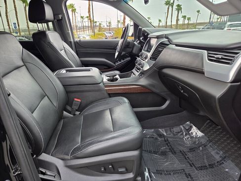 Used 2019 GMC Yukon XL SLT AWD/4WD image 21