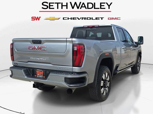 New 2026 GMC Sierra 2500 Denali w/ Denali Reserve Package AWD/4WD image 7