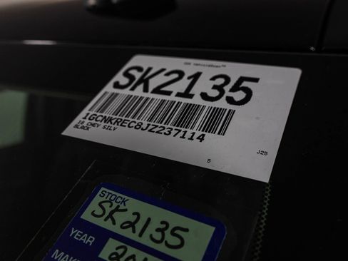 Used 2018 Chevrolet Silverado 1500 LT w/ LT Convenience Package image 44