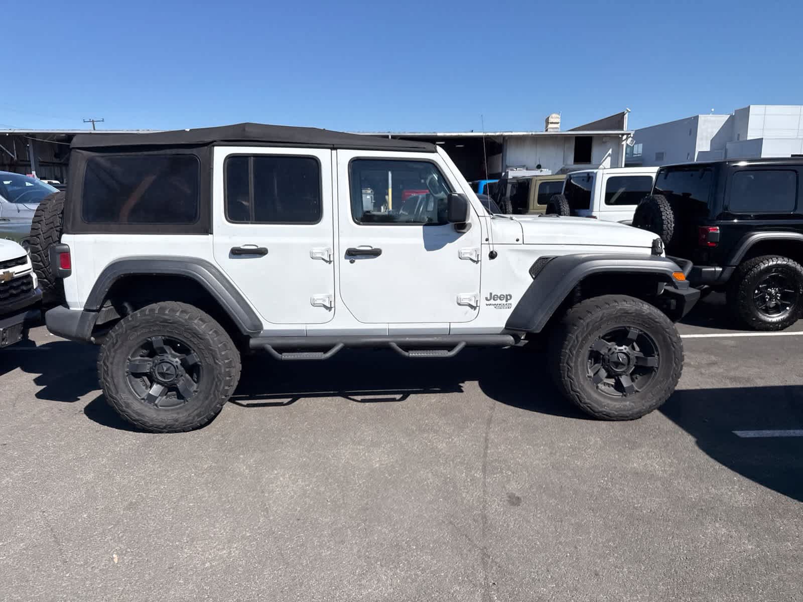 Used 2018 Jeep Wrangler Unlimited Sport S AWD/4WD image 5