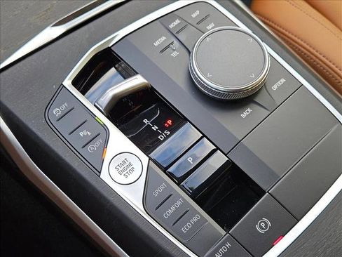 Certified 2023 BMW 330i Sedan w/ Premium Package image 17