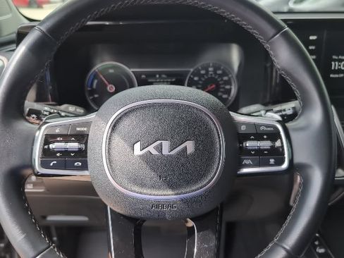 Used 2023 Kia Sorento EX FWD image 11