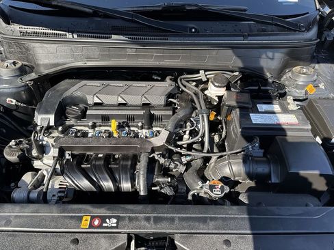 Used 2023 Hyundai Venue SE image 57