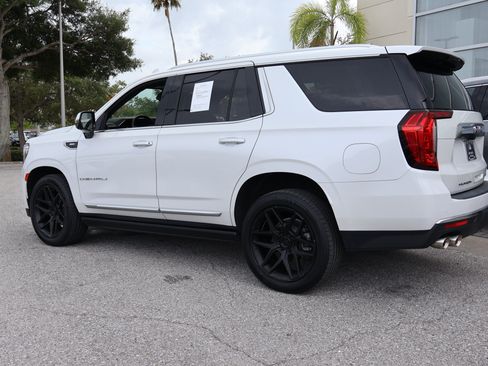 Used 2021 GMC Yukon Denali w/ Denali Premium Package RWD image 7