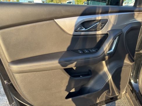 Used 2025 Chevrolet Blazer LT image 39