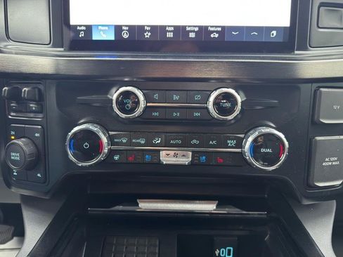 Used 2023 Ford F350 Lariat w/ Chrome Package AWD/4WD image 35