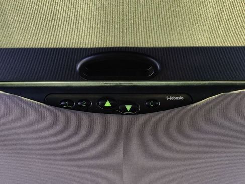 Used 2015 Chevrolet Express 2500 Extended image 32