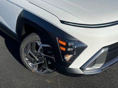 New 2026 Hyundai Kona SEL Premium AWD/4WD image 2