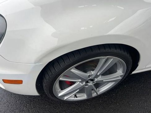 Used 2014 Volkswagen GTI Wolfsburg Edition image 25