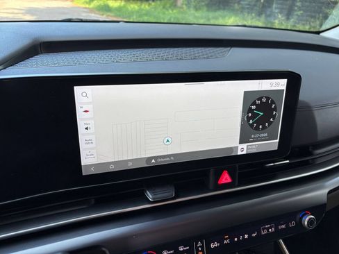 Used 2026 Kia Carnival FWD image 20