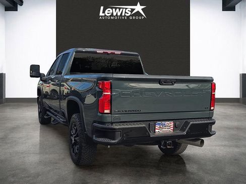 Used 2025 Chevrolet Silverado 2500 LT w/ Trail Boss Package AWD/4WD image 3