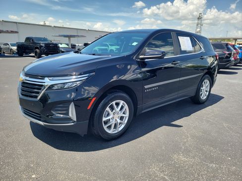 Used 2024 Chevrolet Equinox LT FWD image 2