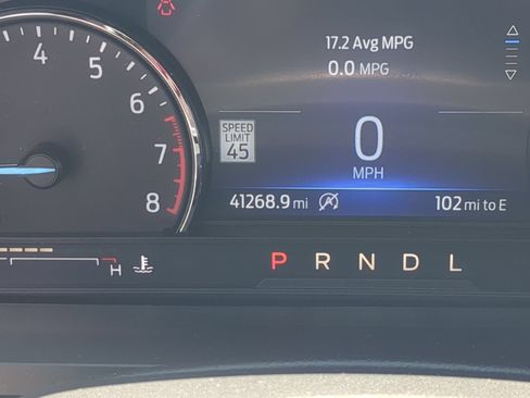 Used 2023 Ford Explorer XLT w/ Equipment Group 202A AWD/4WD image 11