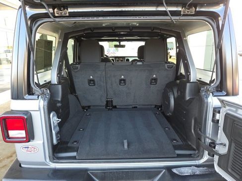 Used 2021 Jeep Wrangler Unlimited Islander w/ Uconnect 4C Nav & Sound Group image 21