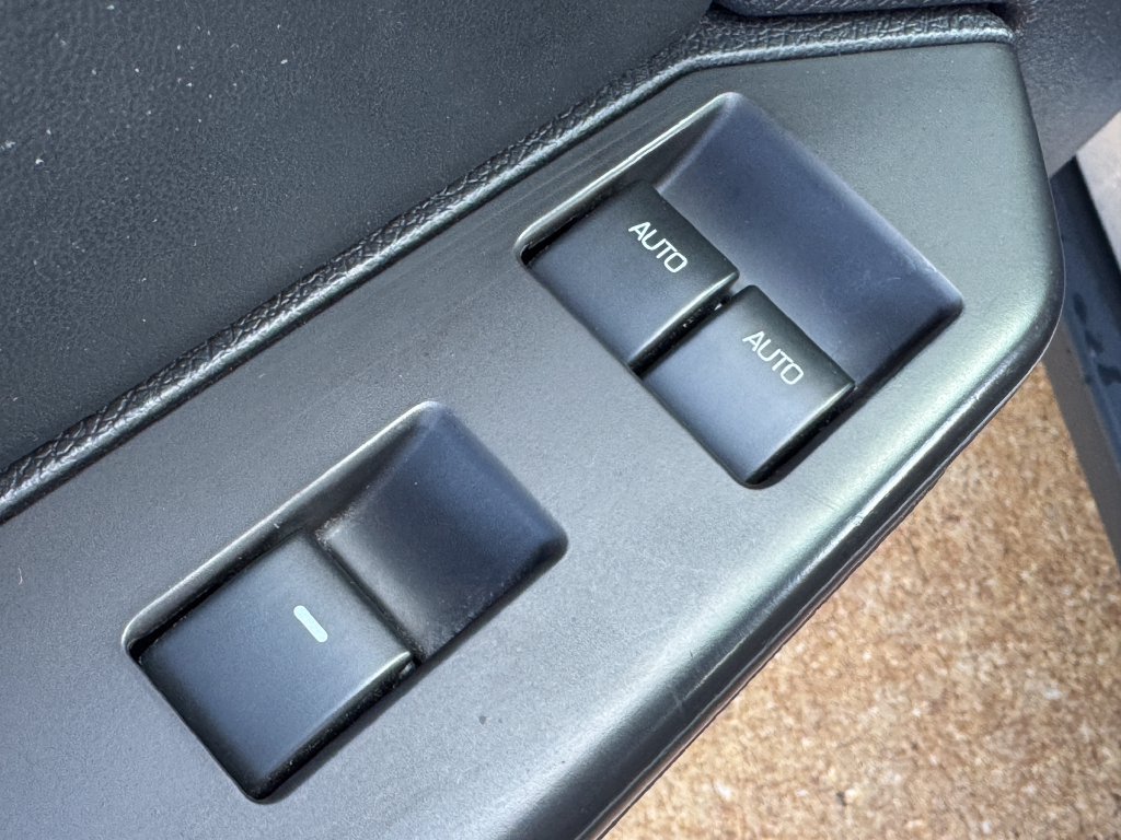 Used 2012 Ford Mustang Convertible RWD image 15