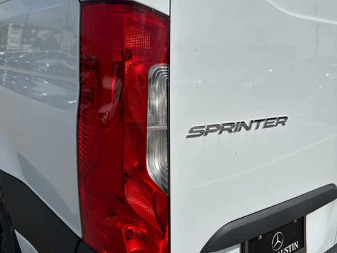 Used 2025 Mercedes-Benz Sprinter 2500 image 12