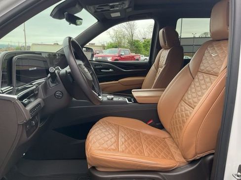 Used 2024 Cadillac Escalade Sport w/ LPO, ONYX Package AWD/4WD image 2