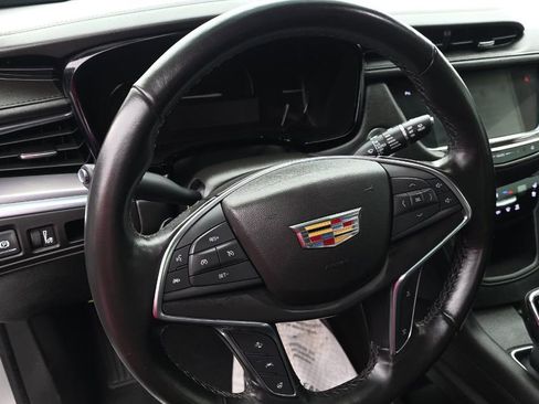 Used 2019 Cadillac XT5 Premium Luxury image 7
