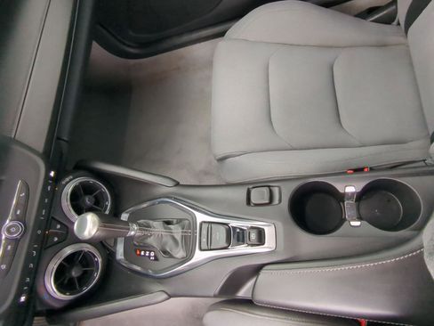 Used 2022 Chevrolet Camaro LT RWD image 17