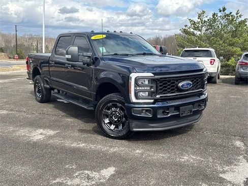 Used 2024 Ford F250 XL w/ STX Appearance Package image 2