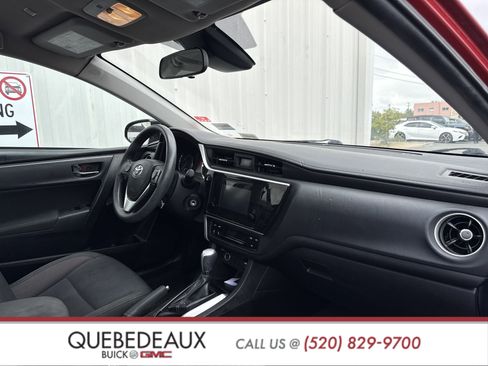 Used 2019 Toyota Corolla LE image 31
