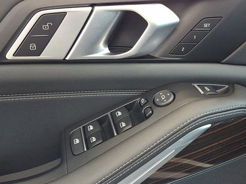 Certified 2025 BMW X5 xDrive50e image 11