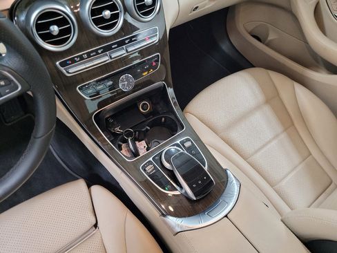 Used 2016 Mercedes-Benz C 300 4MATIC Sedan image 26