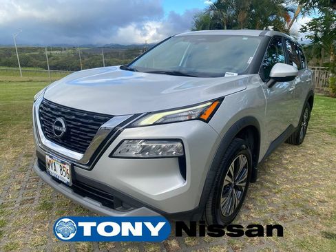 Used 2023 Nissan Rogue SV FWD image 3