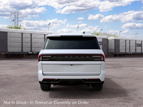 New 2027 Lincoln Navigator L Reserve AWD/4WD image 7