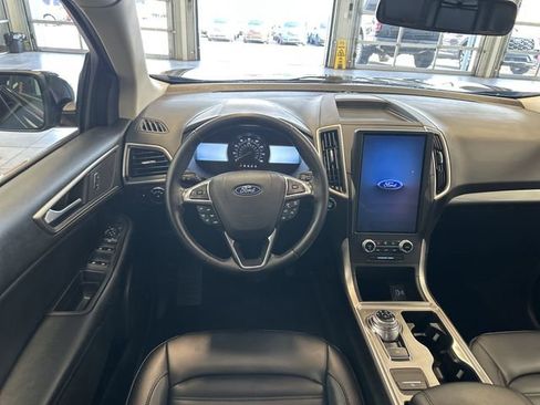 Used 2023 Ford Edge SEL w/ Convenience Package AWD/4WD image 2