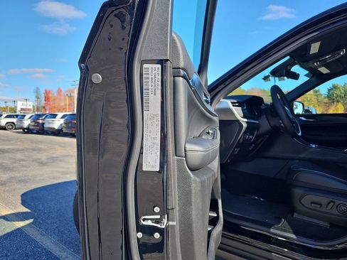 New 2025 Jeep Grand Cherokee Altitude image 33