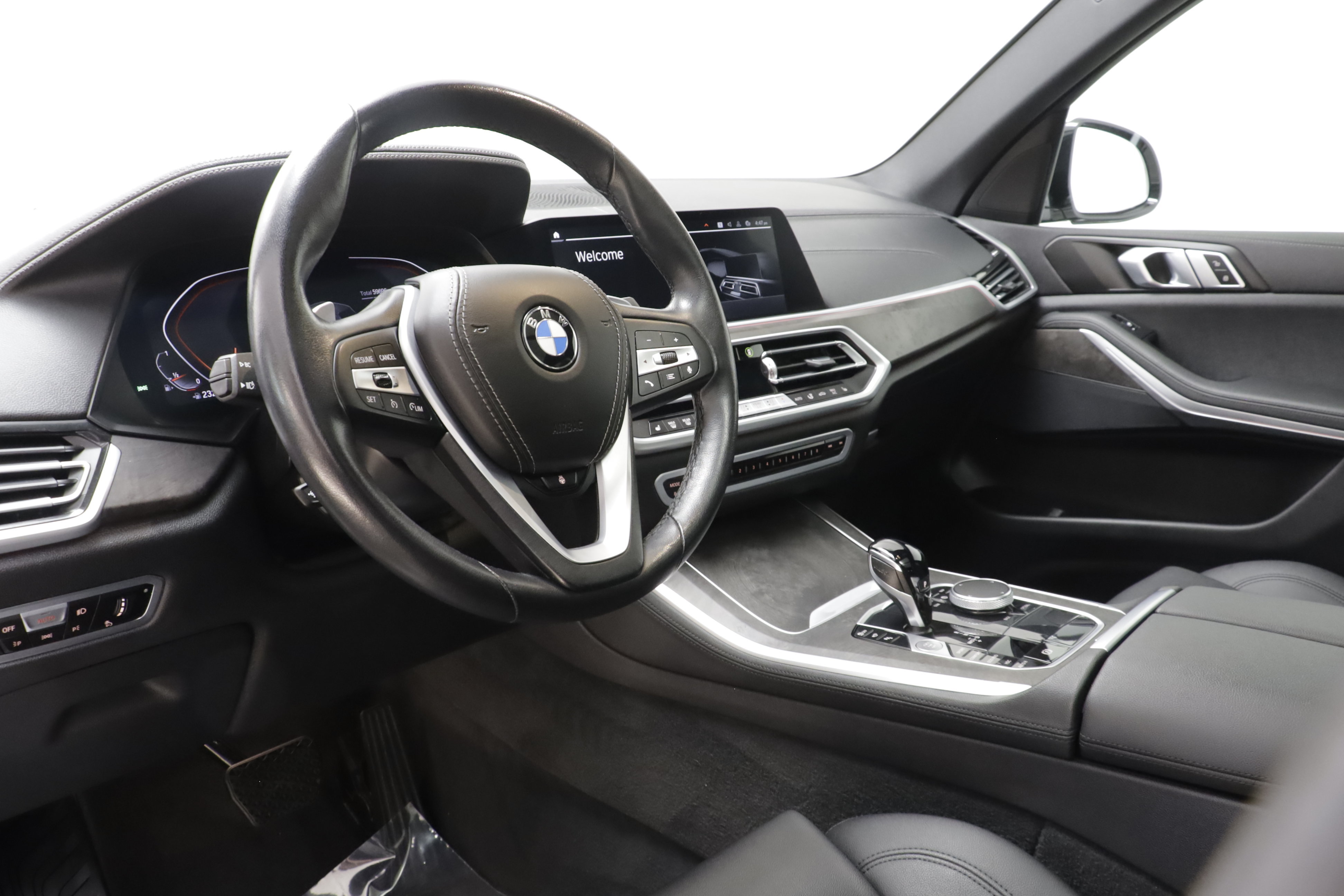 Used 2022 BMW X5 xDrive40i w/ Premium Package AWD/4WD image 7