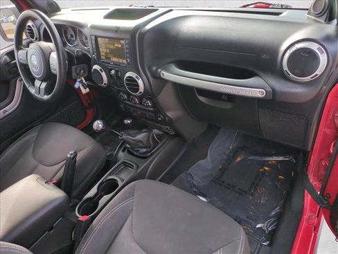Used 2014 Jeep Wrangler Rubicon AWD/4WD image 19