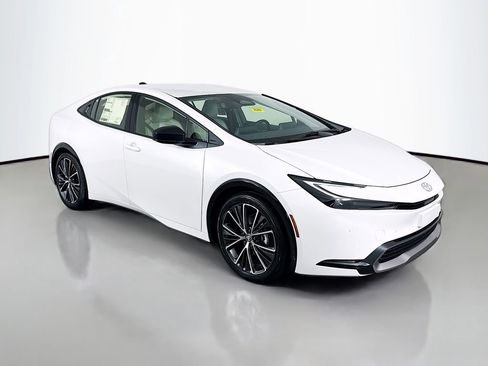 New 2026 Toyota Prius XLE image 3