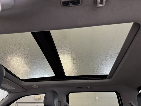 Used 2023 Ford F450 Limited w/ FX4 Off-Road Package image 18