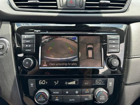 Used 2020 Nissan Rogue SV w/ Premium Package FWD image 21