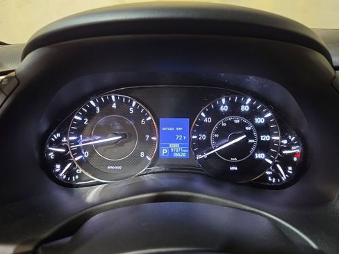 Used 2019 Nissan Armada Platinum w/ Captain's Chairs Package AWD/4WD image 10