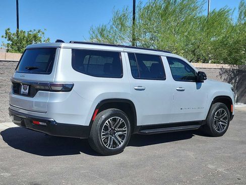 Used 2026 Jeep Grand Wagoneer 4WD image 8