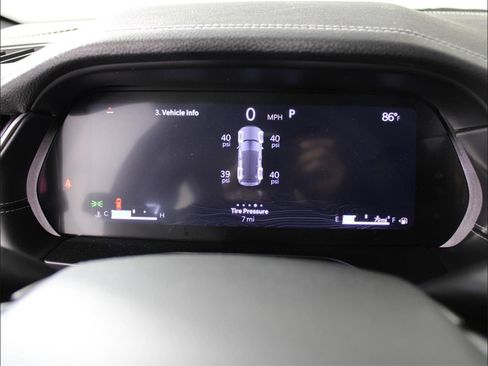 New 2025 Jeep Grand Cherokee Limited w/ Luxury Tech Group II image 24